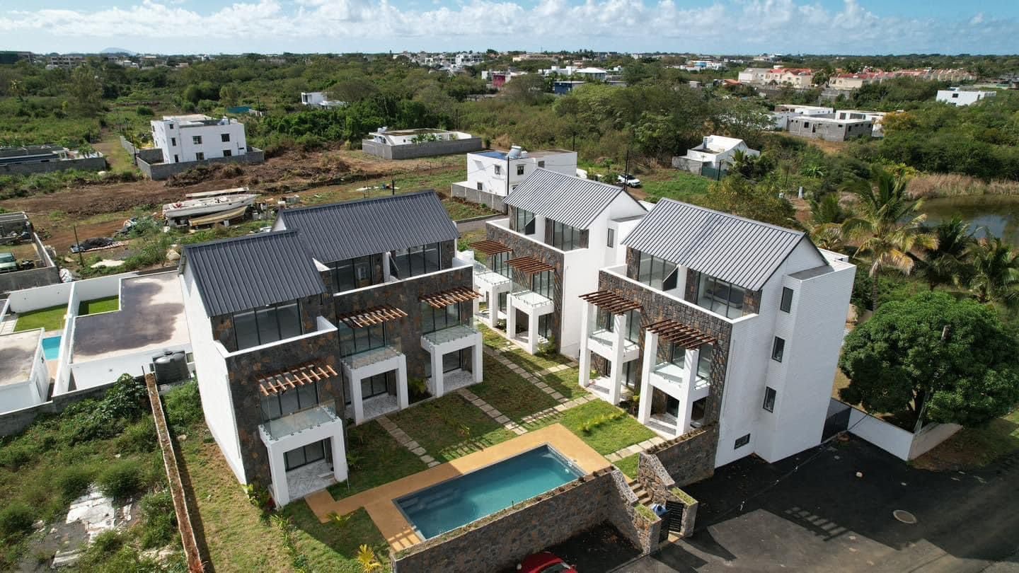 Grand Bay 7 Unit Town house